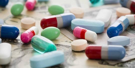 原料藥板塊估值低位凸顯投資機遇，生物制品行業(yè)蓄勢待發(fā)